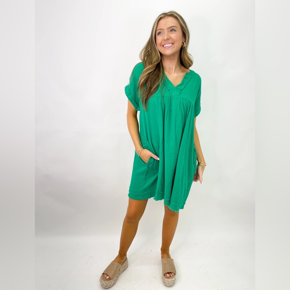 Green V-Neck Short Sleeve Dress with Pockets